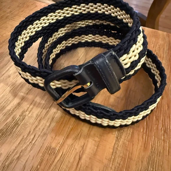 Elegant Black and Cream Woven Belt - Picture 2 of 4